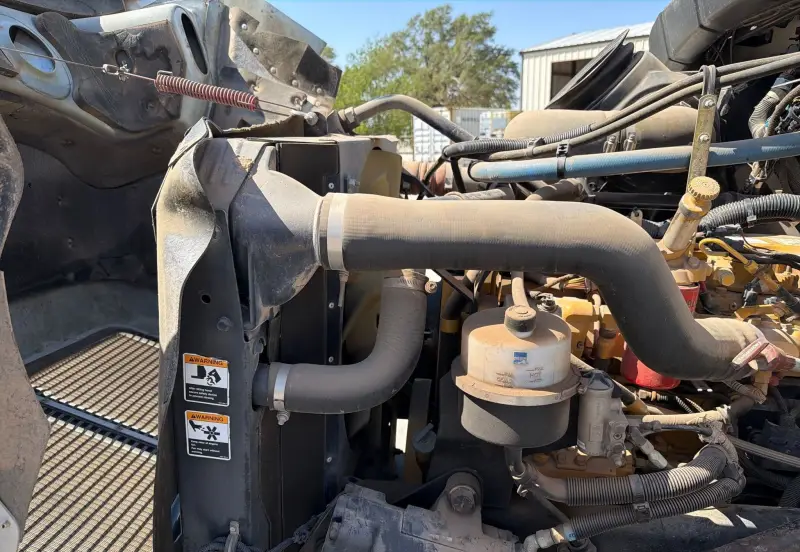 2003 Kenworth T300 photo 103