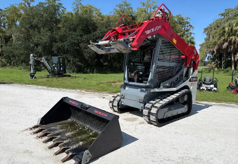 2024 Takeuchi TL10V2 photo 18