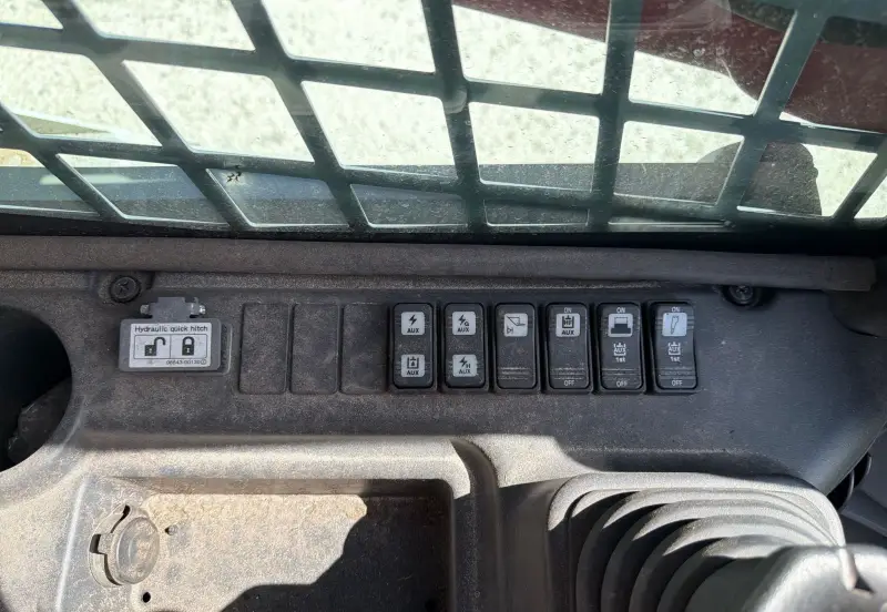 2024 Takeuchi TL10V2 photo 31