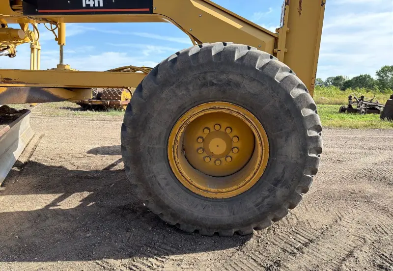 2001 Caterpillar 14H photo 49