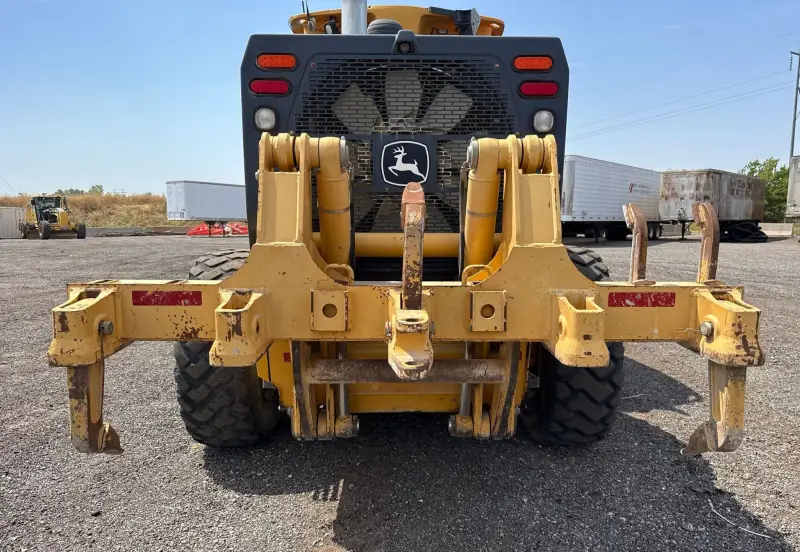 2014 John Deere 672GP photo 36