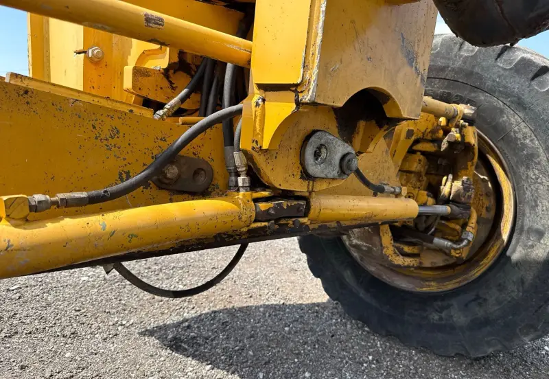 2014 John Deere 672GP photo 90