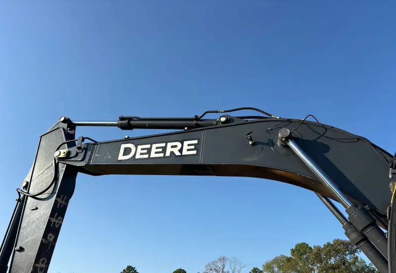 2021 John Deere 210G LC photo 9