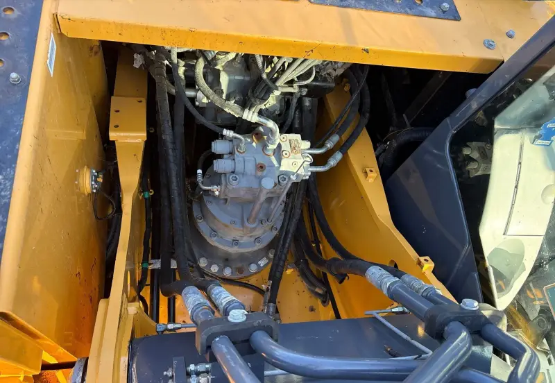 2021 John Deere 210G LC photo 34