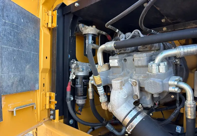 2021 John Deere 210G LC photo 30