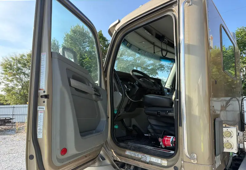 2018 Kenworth T880 photo 47