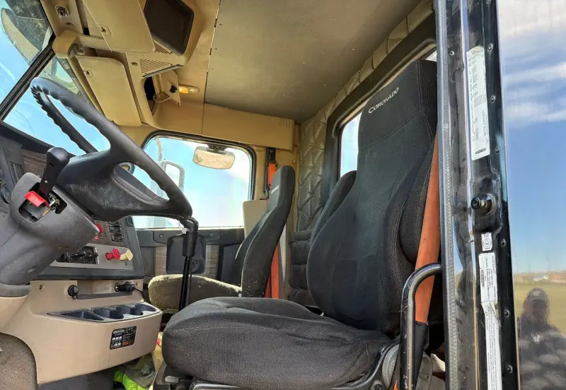 2012 Freightliner Coronado photo 68