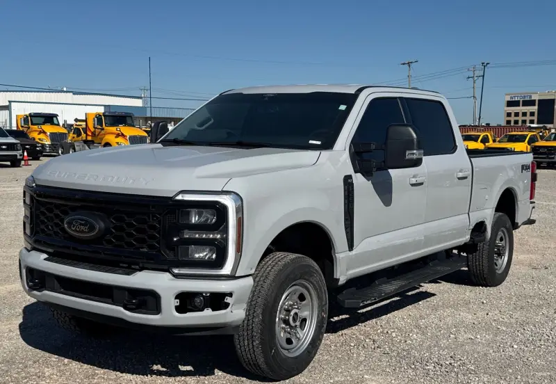 2026 Ford F250 Super Duty XLT photo 1