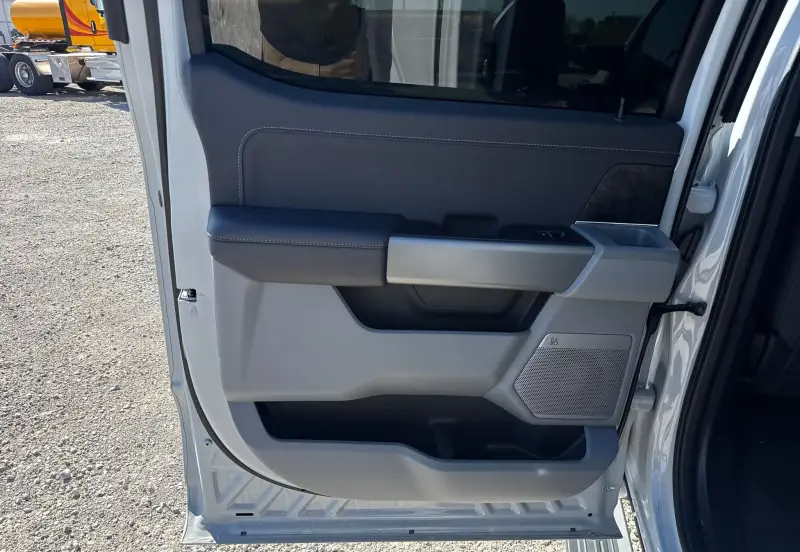 2026 Ford F250 Super Duty XLT photo 44