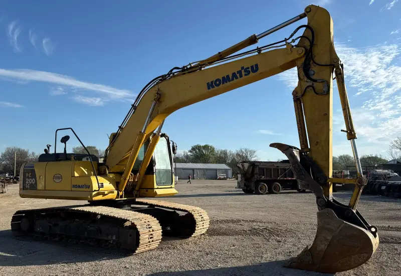 2007 Komatsu PC200LC-8 photo 3