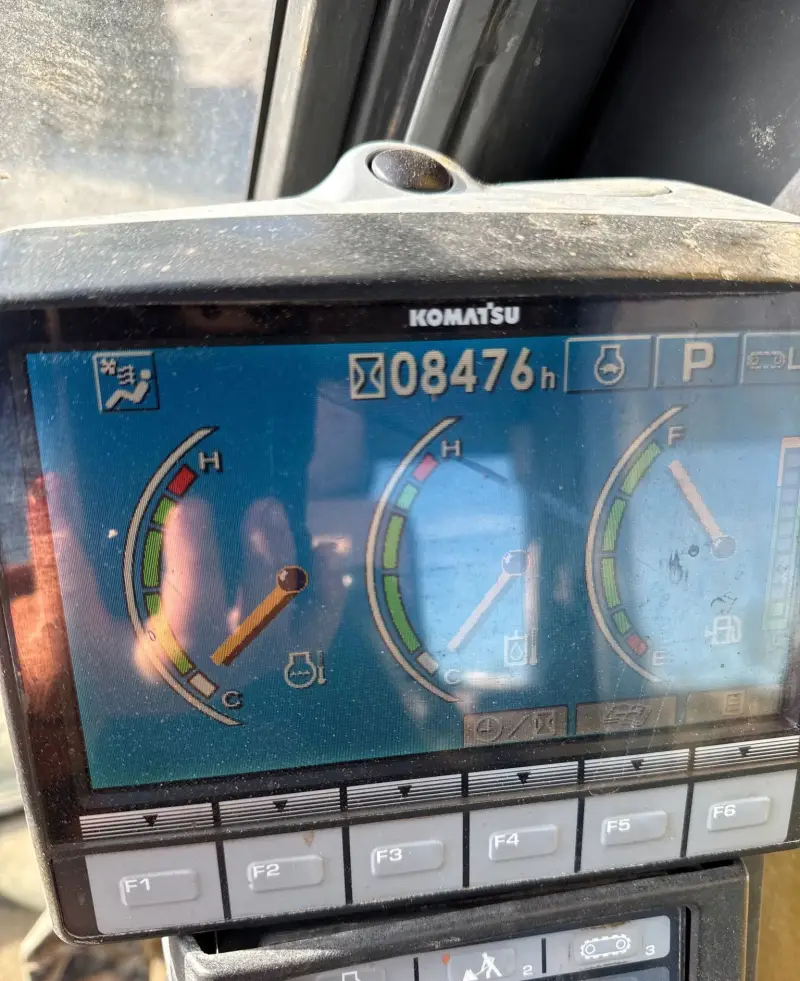 2007 Komatsu PC200LC-8 photo 32