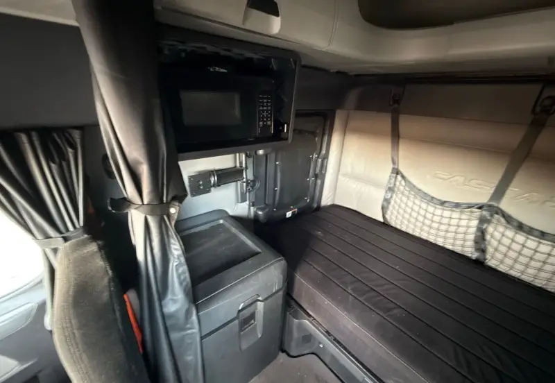 2021 Freightliner Cascadia 126 photo 44