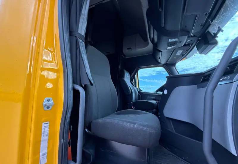 2021 Freightliner Cascadia 126 photo 53