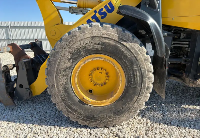 2023 Komatsu WA320-8 photo 52