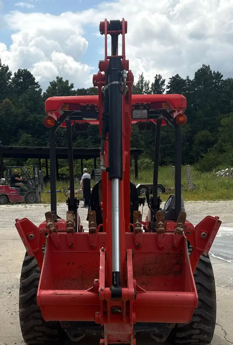 2021 Kubota L47 photo 6