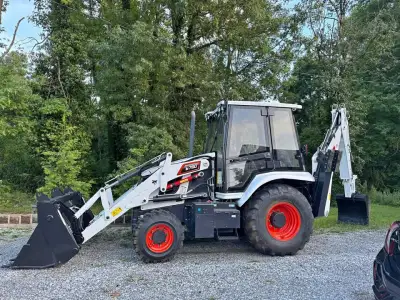 2025 BOBCAT B760 4X4 Backhoe Loader